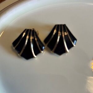 Elegant Black and Gold Shell Earrings